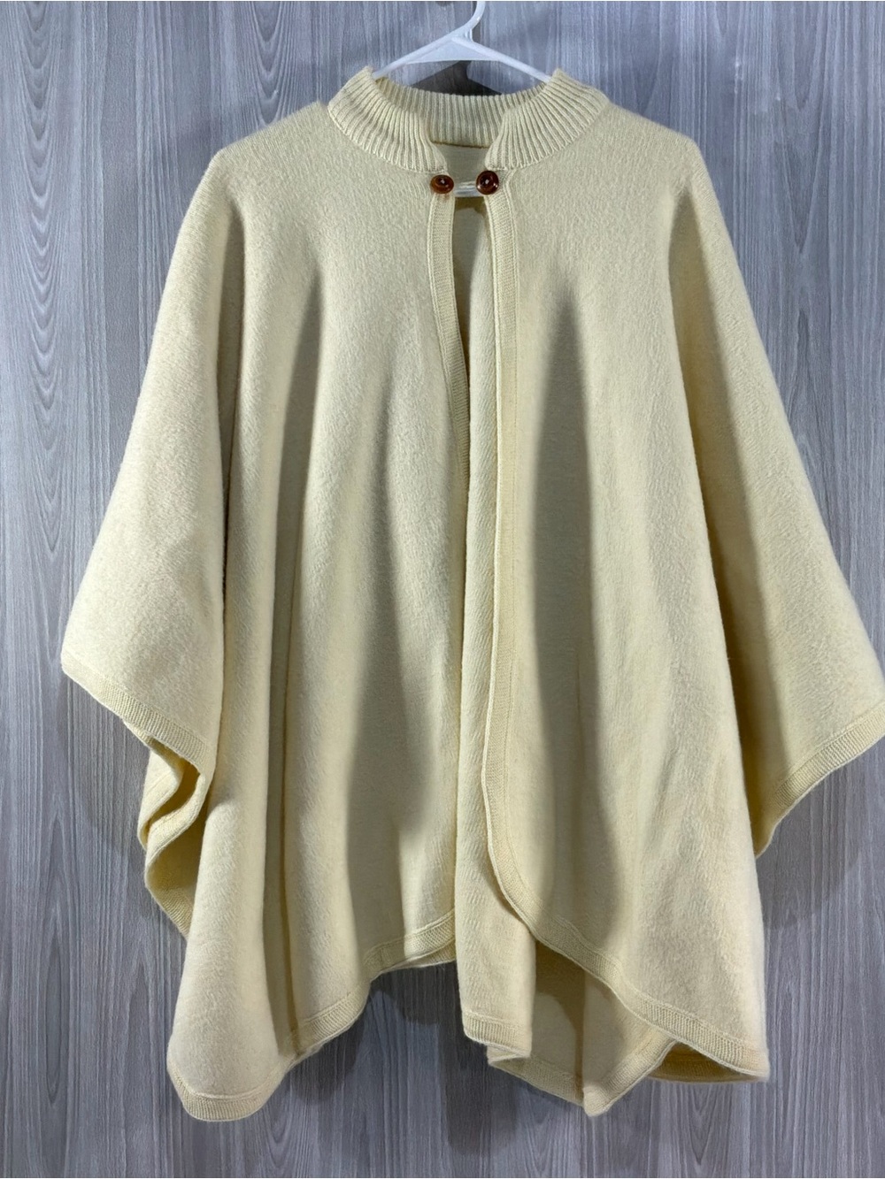 Poncho Cape Blanket Shawl Vintage Wool Butter Yellow Ivory Front Buttons